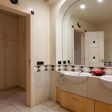 Golia Pool Jacuzzi And Sauna - Happy Villa *